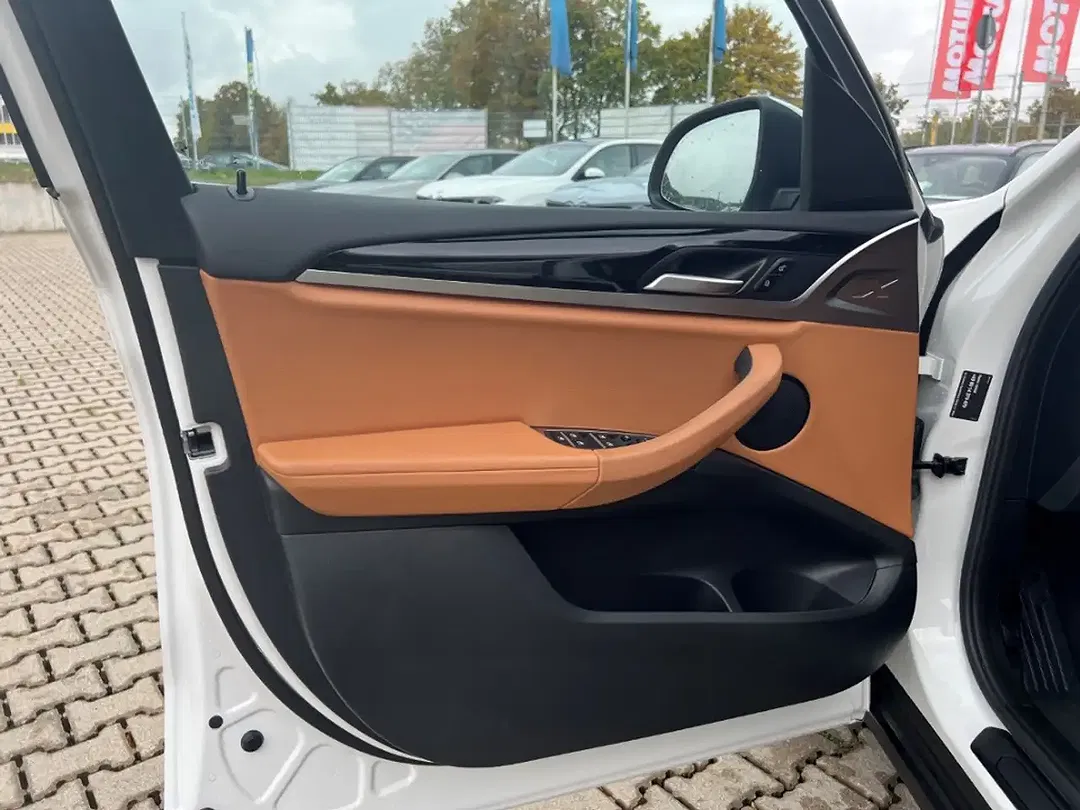 BMW X3 - Thumbnail 13
