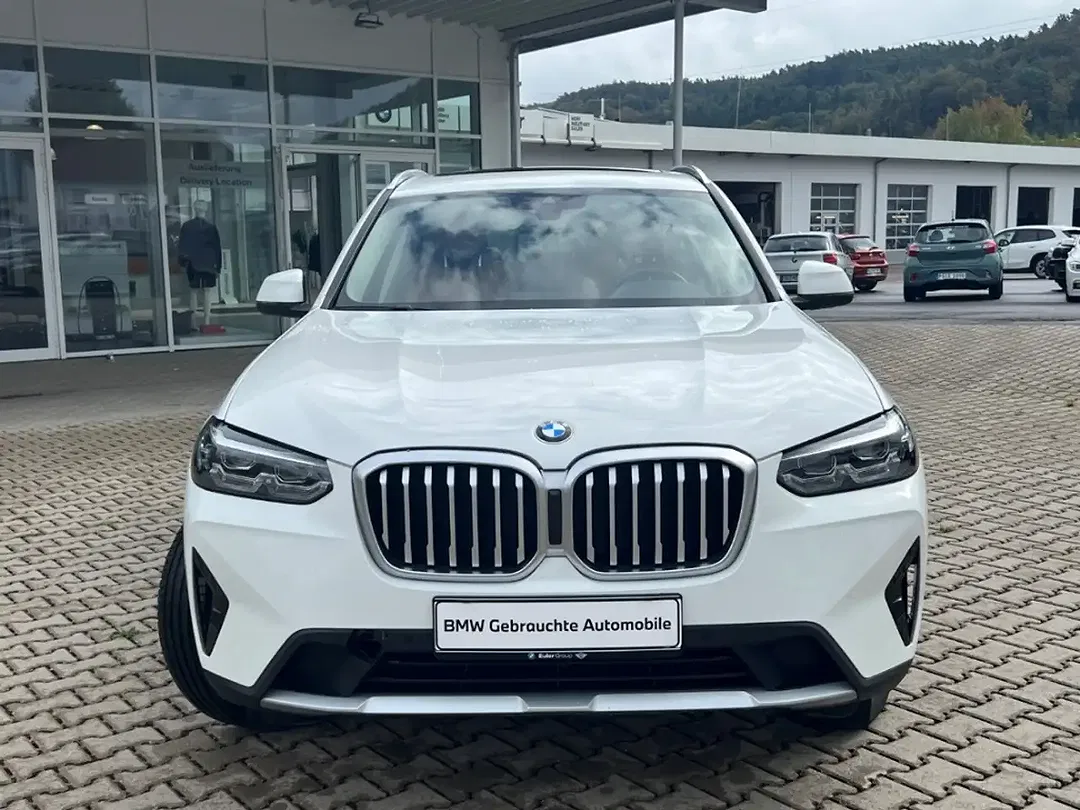 BMW X3 - Thumbnail 3