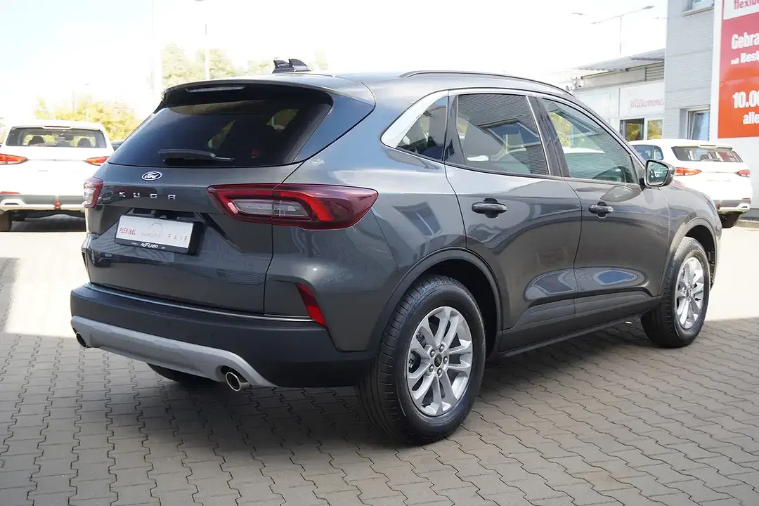 Ford Kuga - Thumbnail 6
