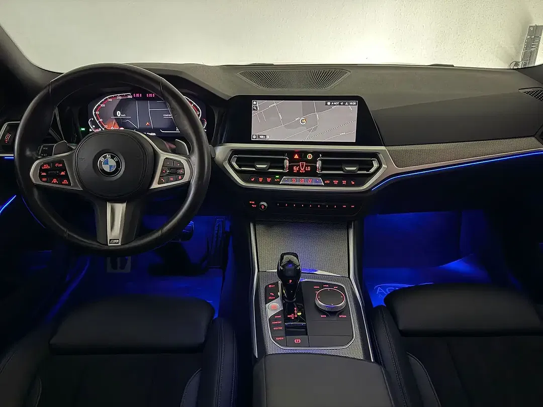 BMW 330 - Thumbnail 2