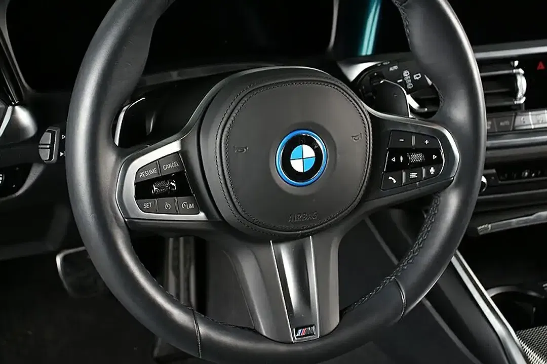 BMW 330 - Thumbnail 13