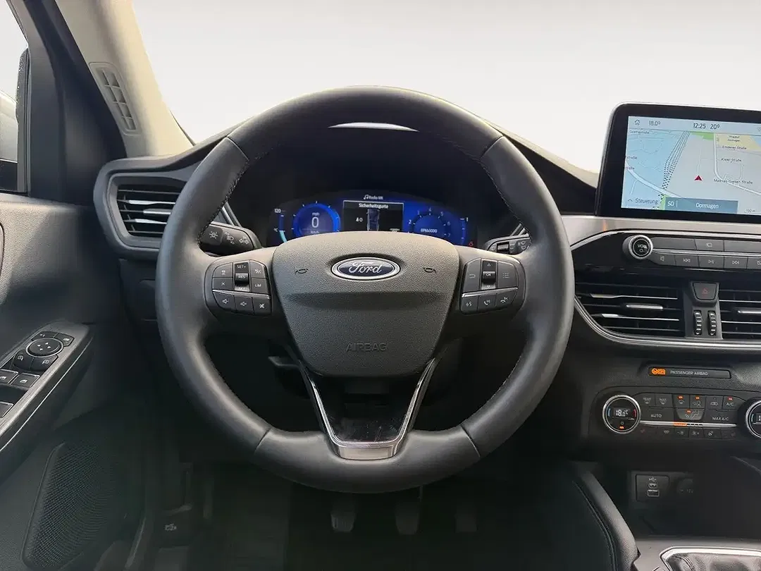 Ford Kuga - Thumbnail 12