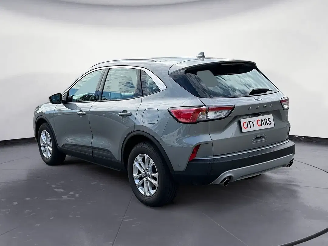Ford Kuga - Thumbnail 4