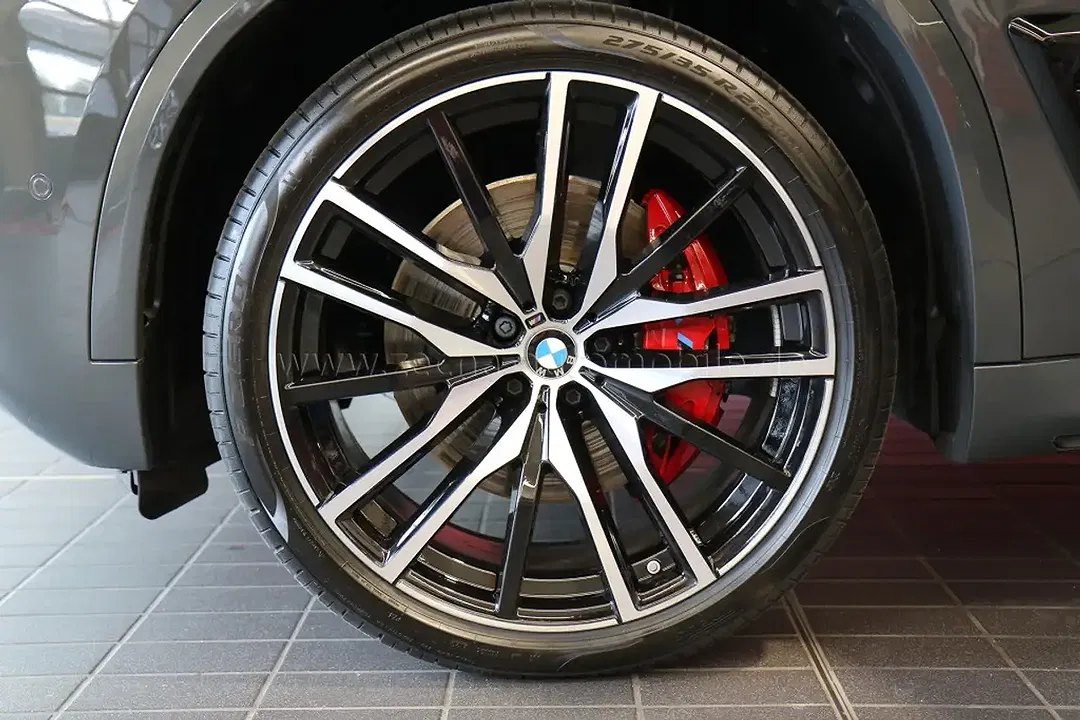 BMW X5 - Thumbnail 31