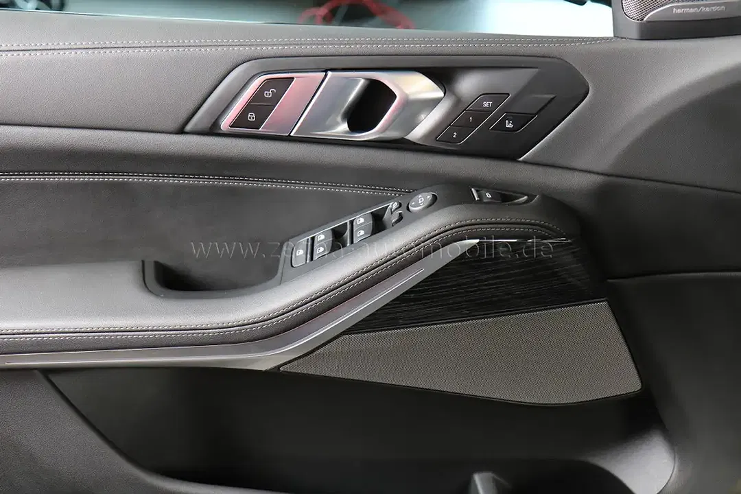 BMW X5 - Thumbnail 4