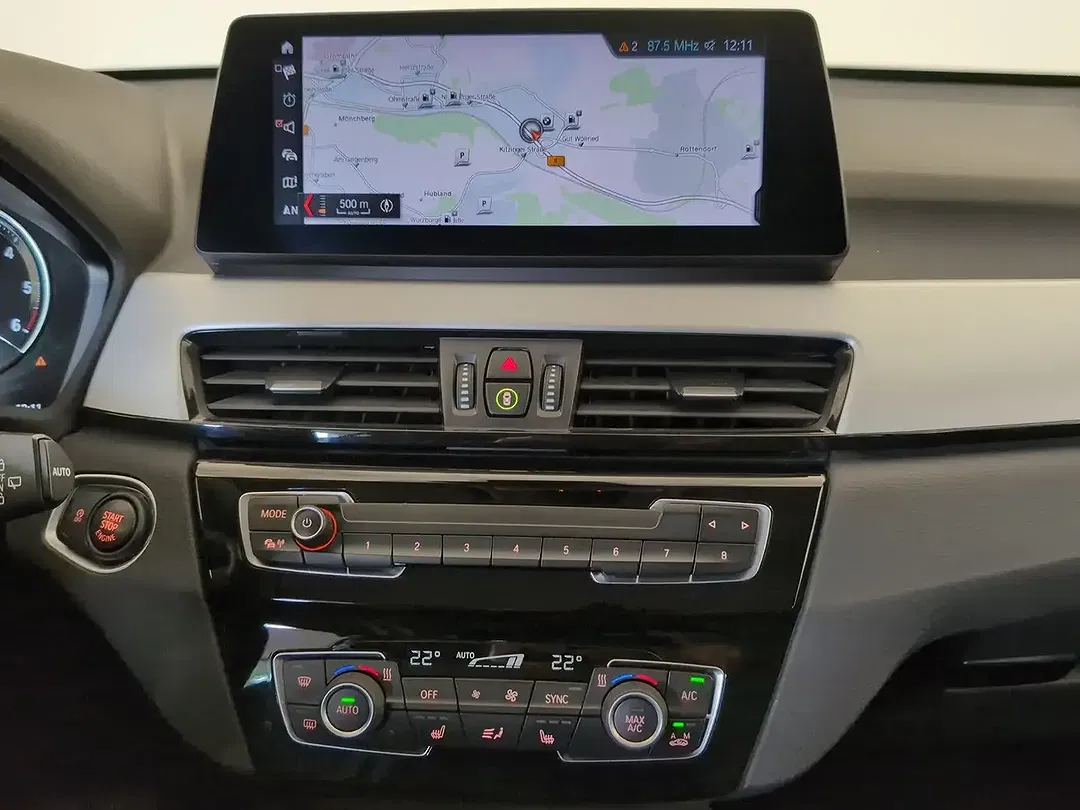 BMW X1 - Thumbnail 7