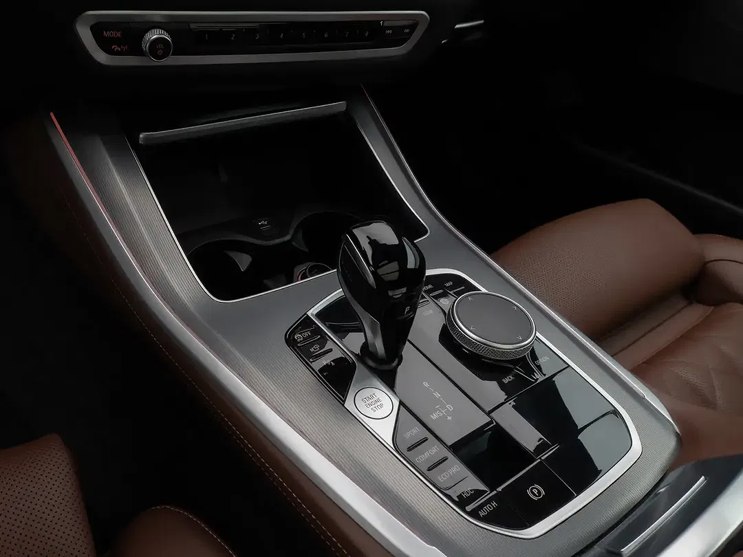 BMW X5 - Thumbnail 22