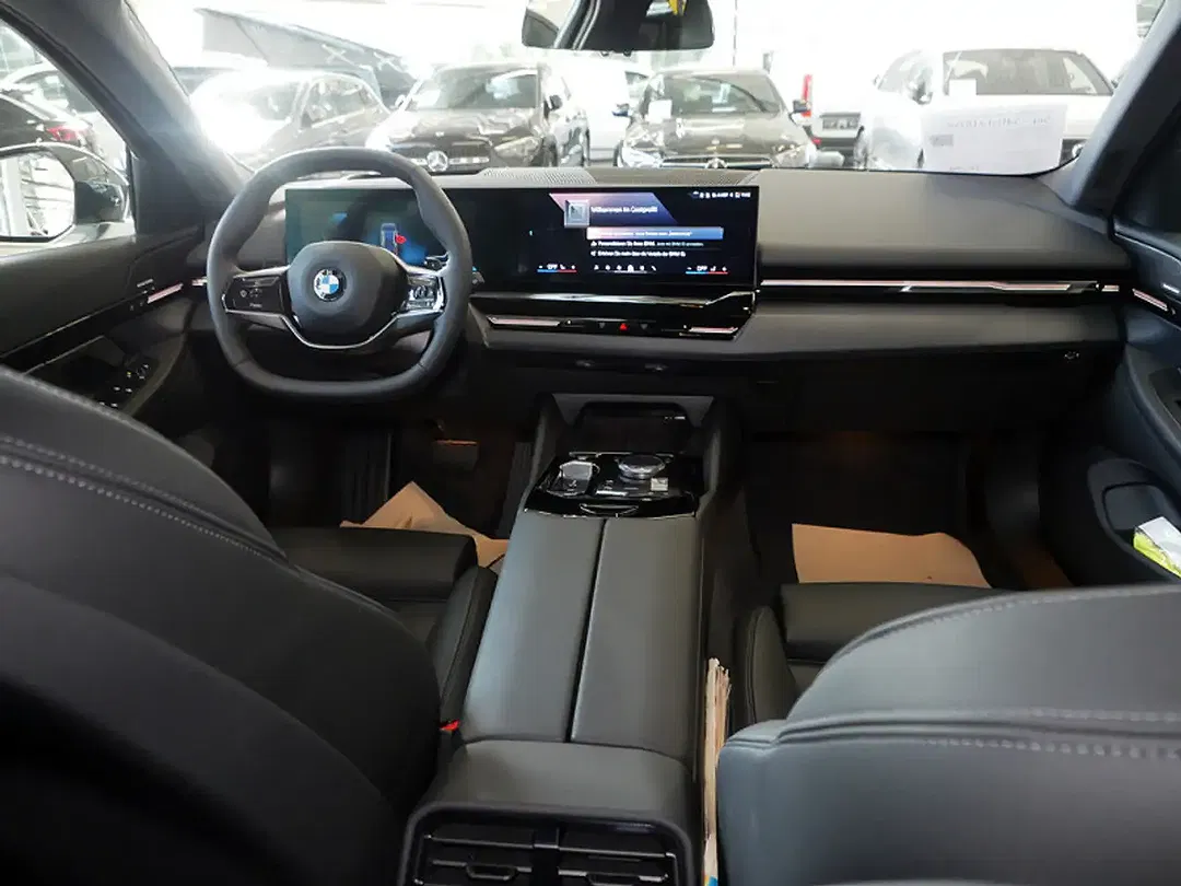 BMW 540 - Thumbnail 10