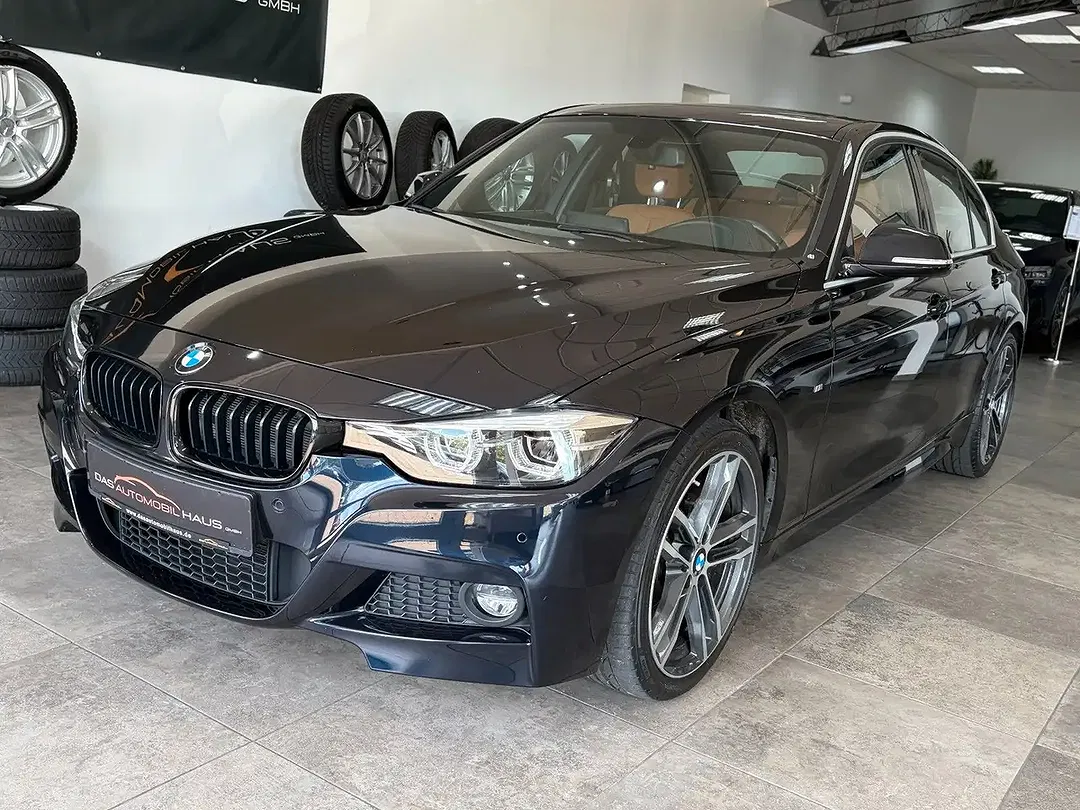 BMW 320 - Thumbnail 1