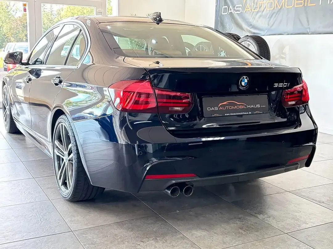 BMW 320 - Thumbnail 11