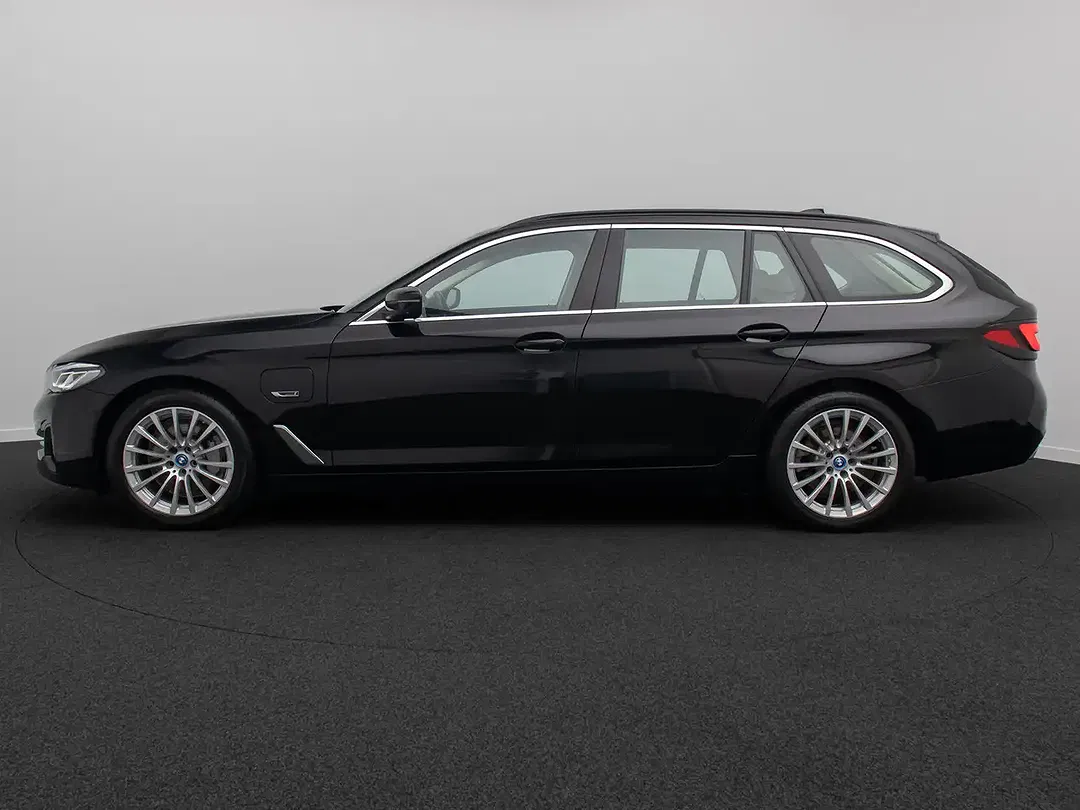 BMW 520 - Thumbnail 11