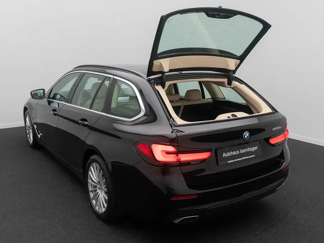 BMW 520 - Thumbnail 13