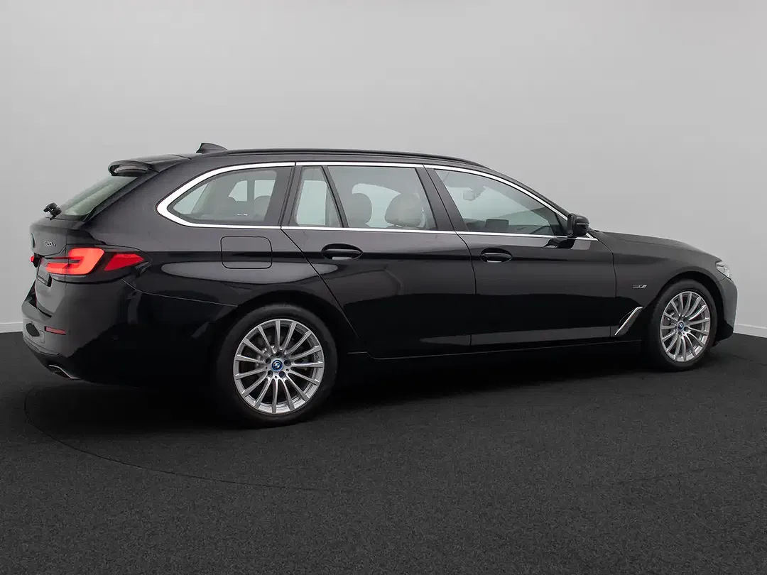 BMW 520 - Thumbnail 6