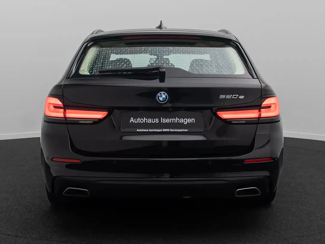 BMW 520 - Thumbnail 8