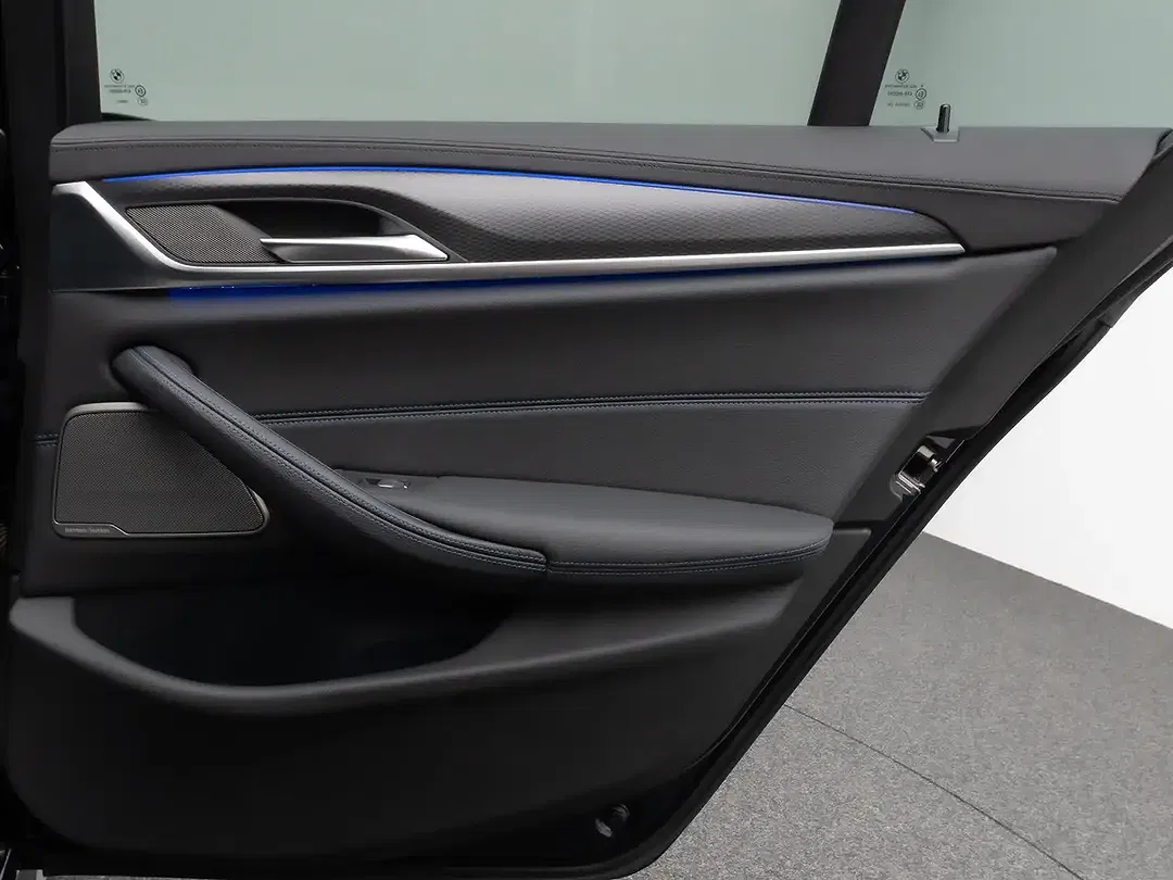 BMW 550 - Thumbnail 31
