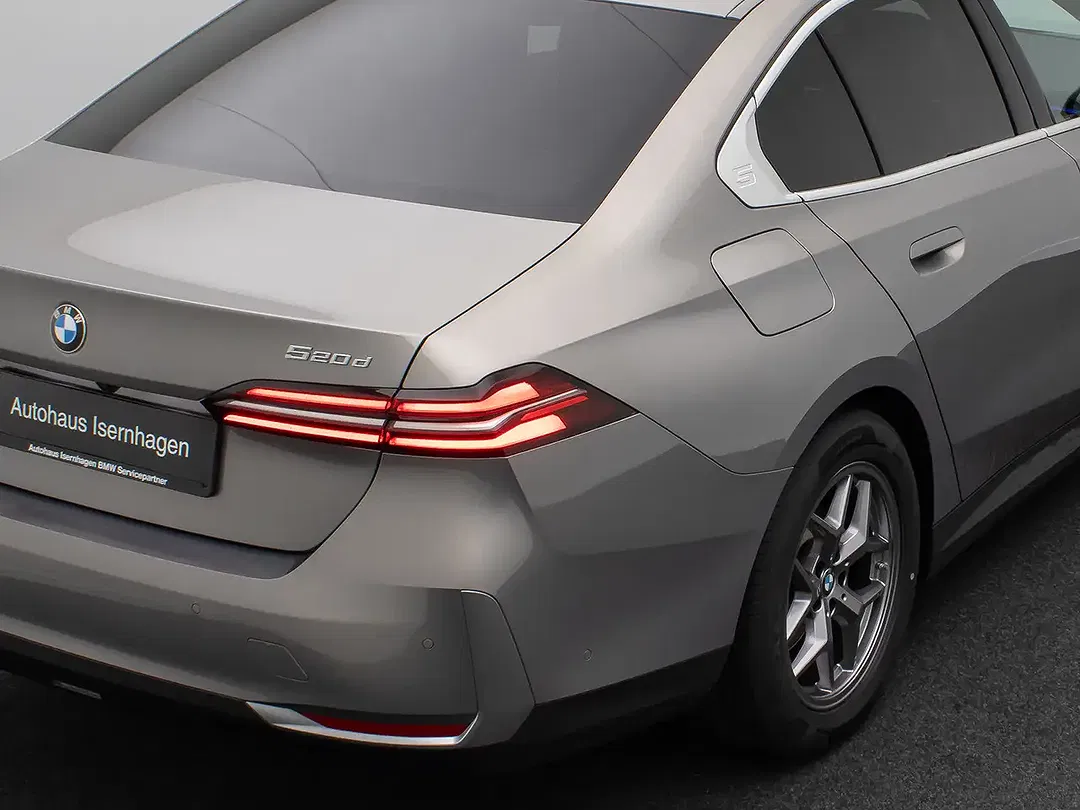 BMW 520 - Thumbnail 16
