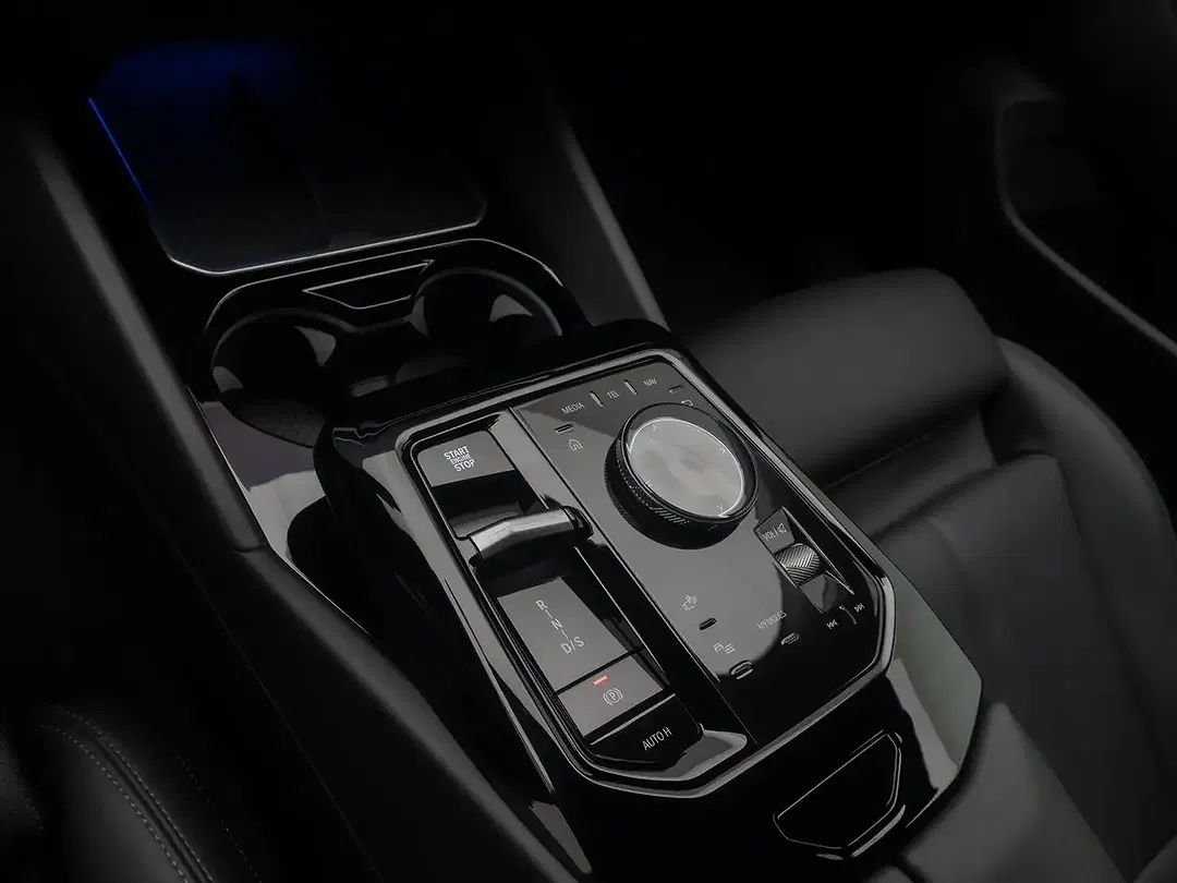 BMW 520 - Thumbnail 22