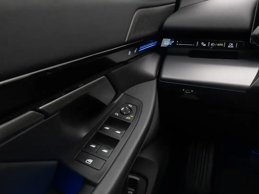 BMW 520 - Thumbnail 32
