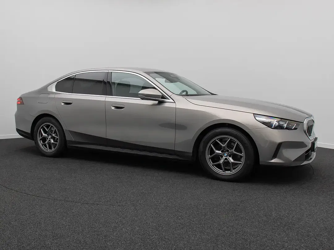 BMW 520 - Thumbnail 4