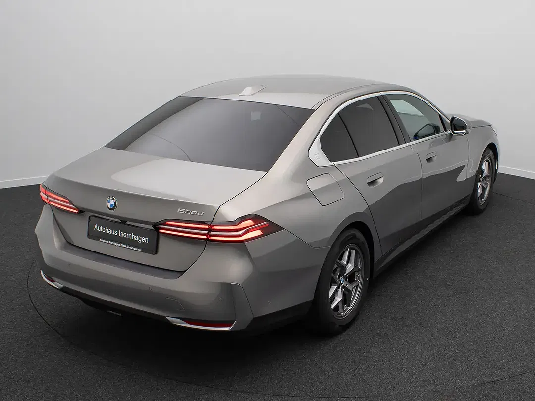 BMW 520 - Thumbnail 7