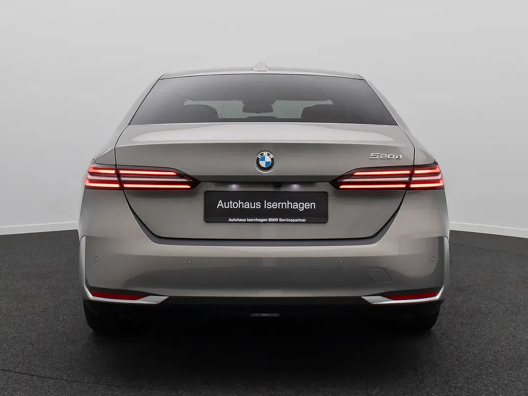 BMW 520 - Thumbnail 8