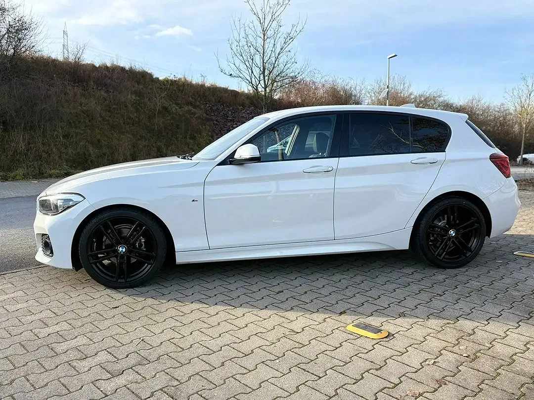 BMW 118 - Thumbnail 3