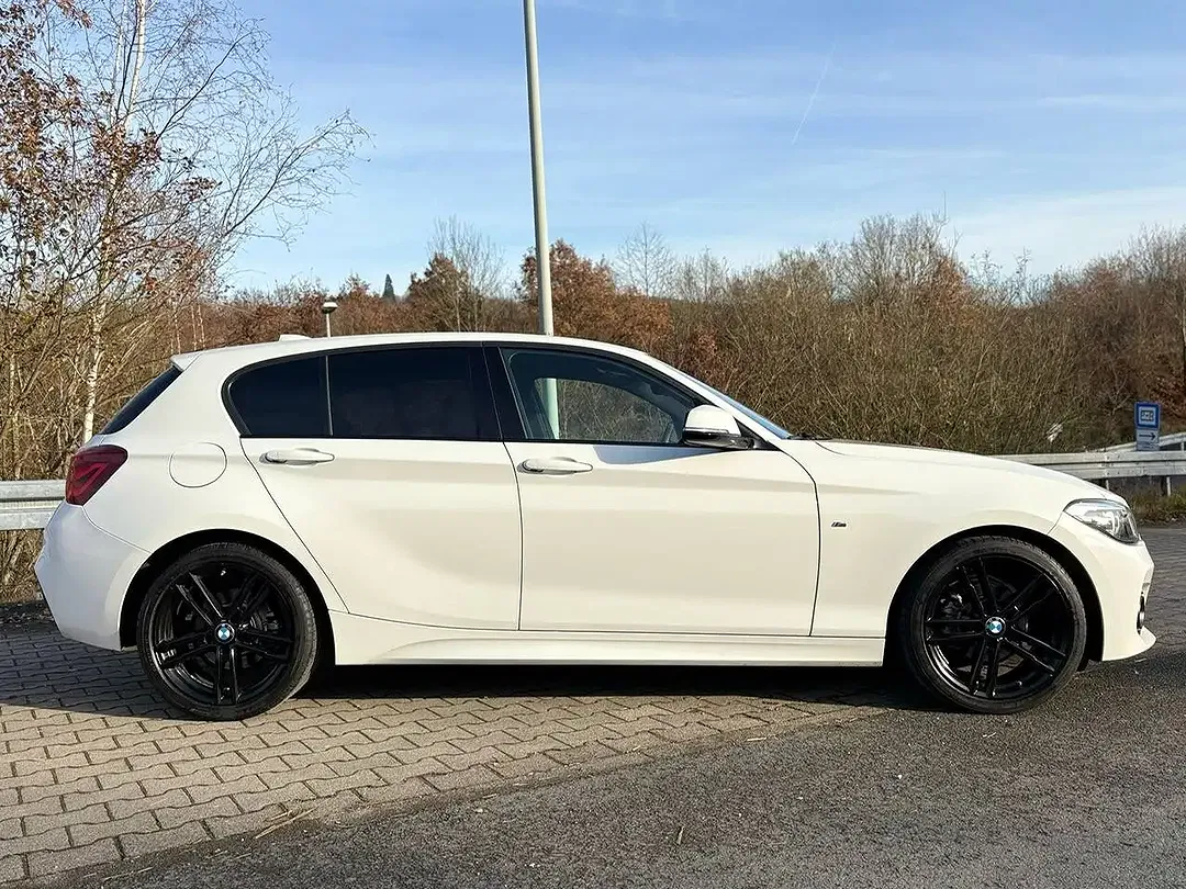 BMW 118 - Thumbnail 9