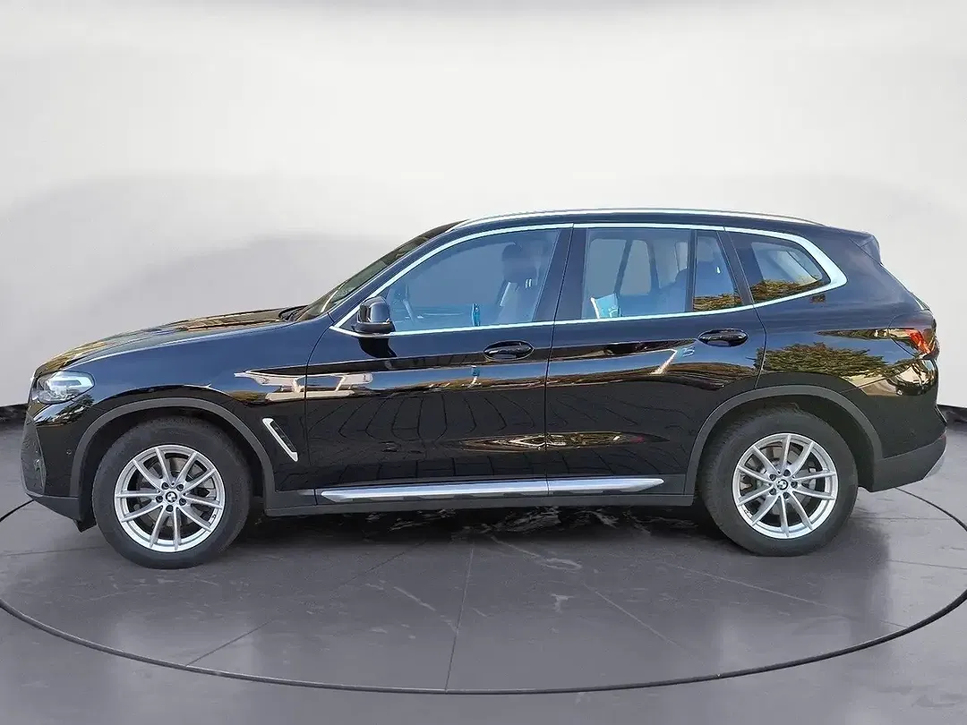 BMW X3 - Thumbnail 3