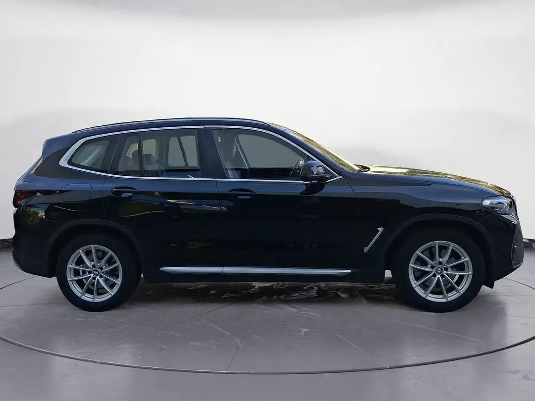 BMW X3 - Thumbnail 6