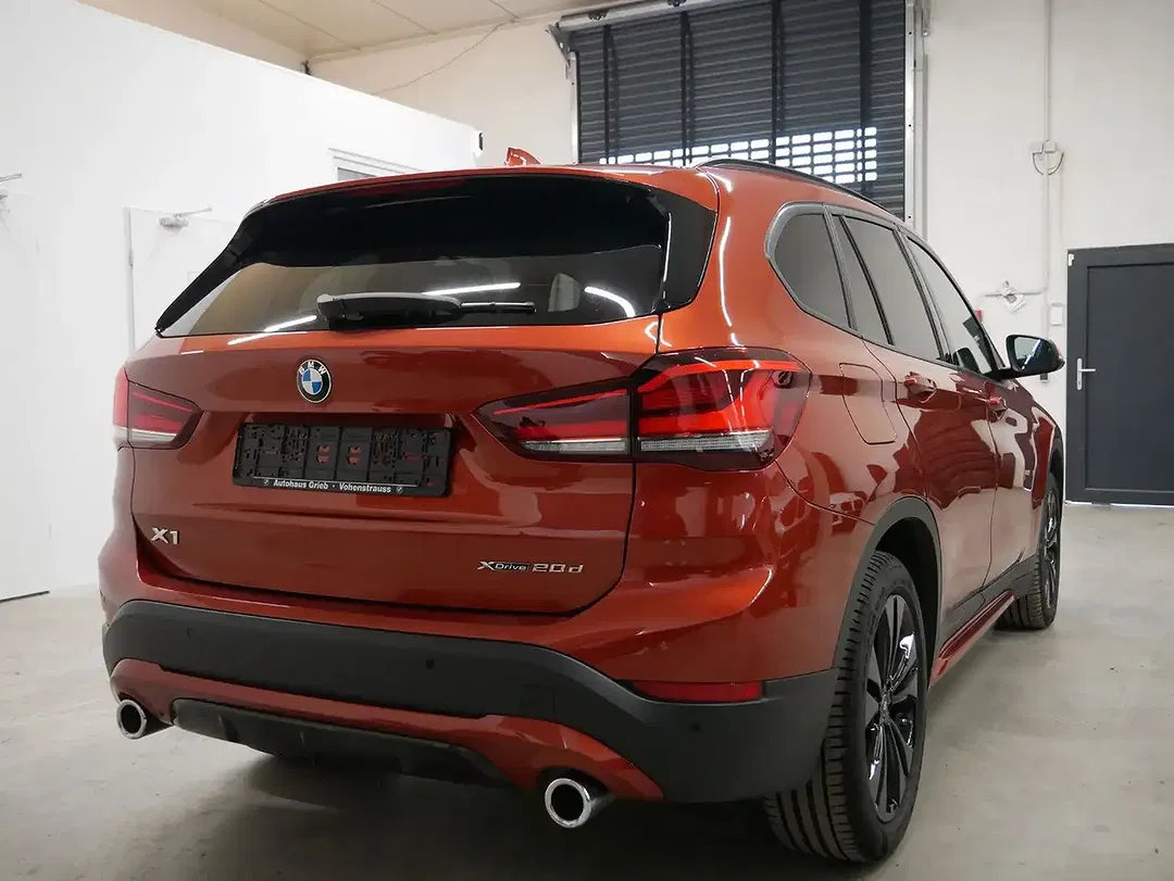 BMW X1 - Thumbnail 3