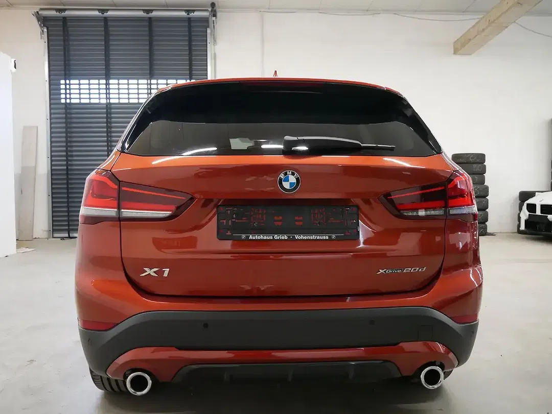 BMW X1 - Thumbnail 9