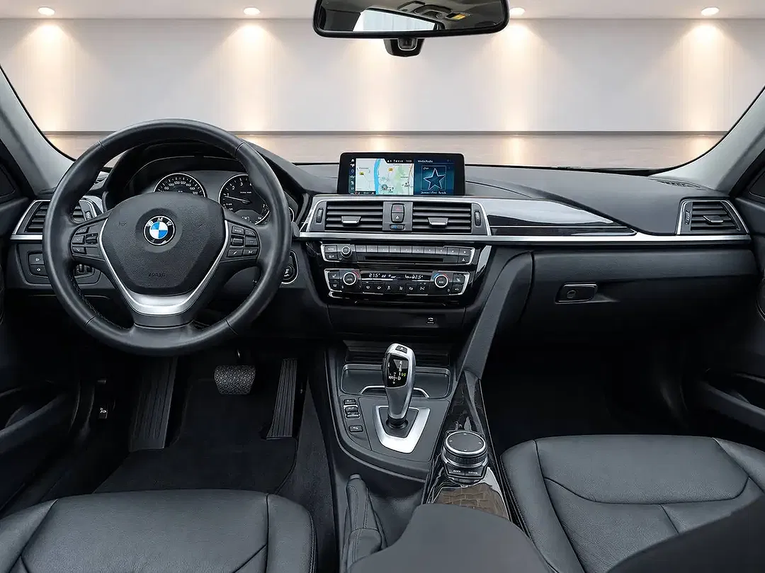 BMW 320 - Thumbnail 9