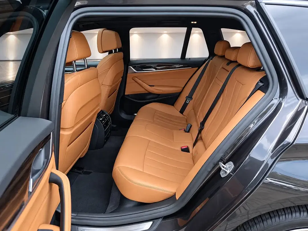 BMW 520 - Thumbnail 8