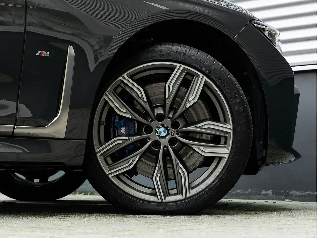 BMW 760 - Thumbnail 15