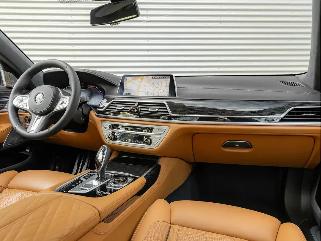 BMW 760 - Thumbnail 4