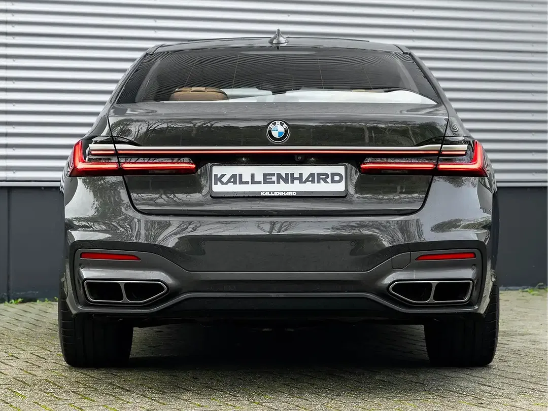 BMW 760 - Thumbnail 6