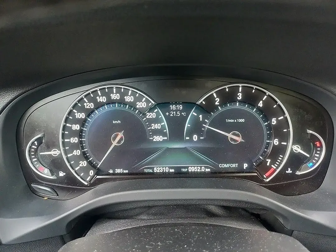 BMW X3 - Thumbnail 32