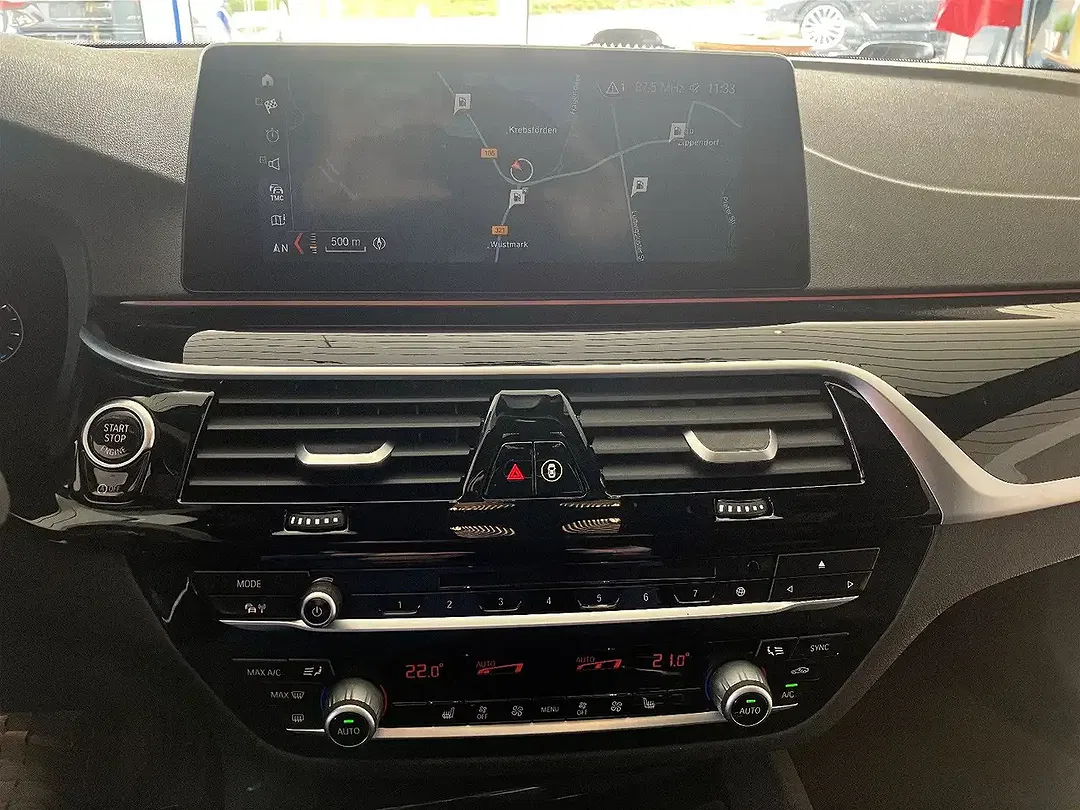 BMW 530 - Thumbnail 11