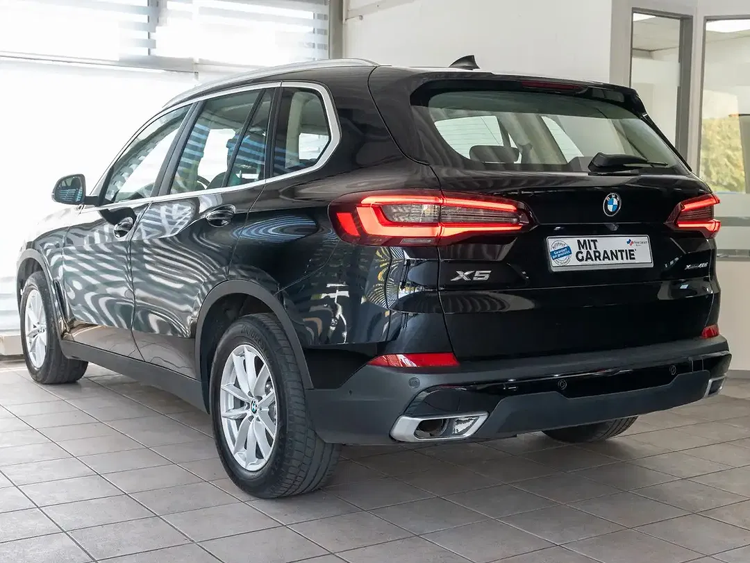 BMW X5 - Thumbnail 6