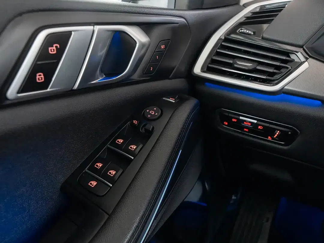 BMW X5 - Thumbnail 8