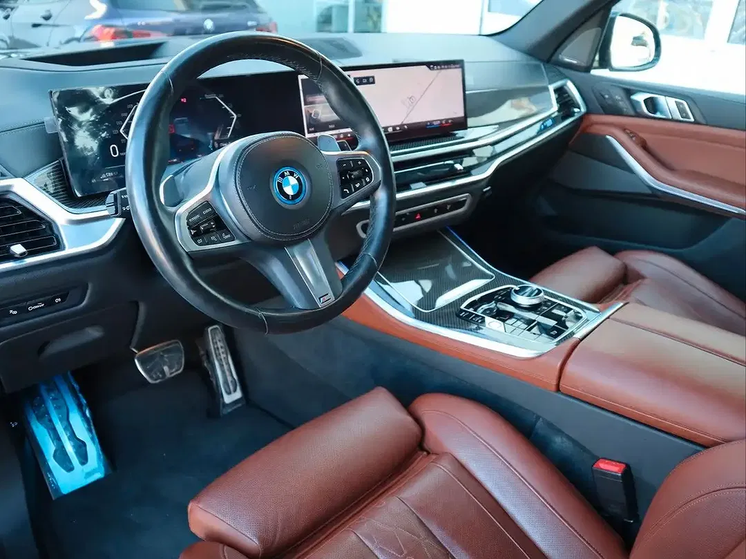 BMW X5 - Thumbnail 6