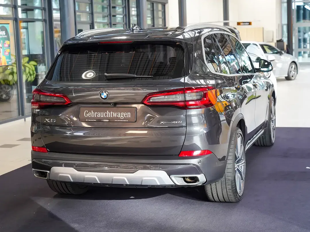 BMW X5 - Thumbnail 4