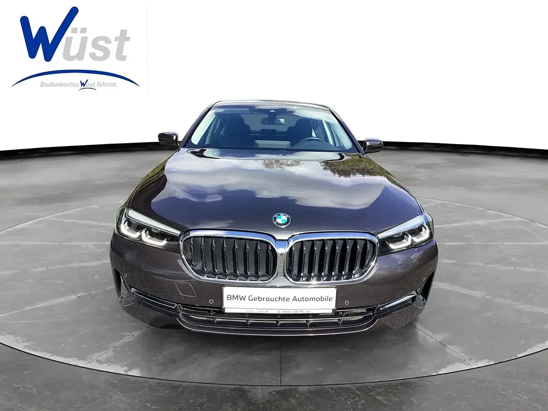 BMW 530 - Thumbnail 2