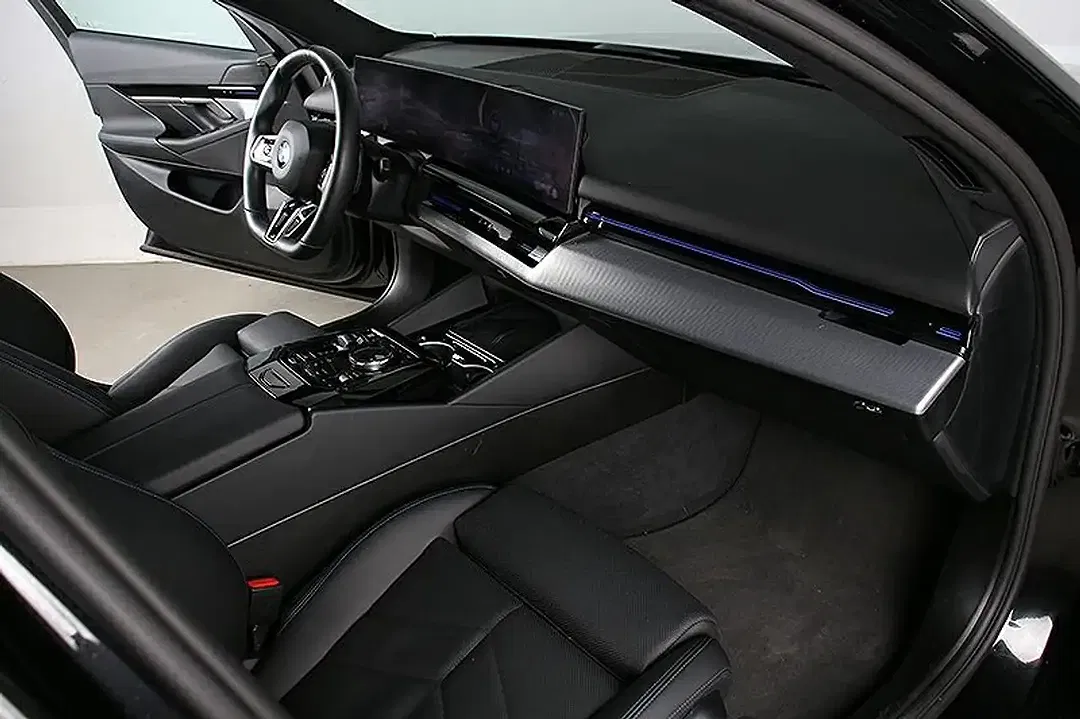 BMW 520 - Thumbnail 3