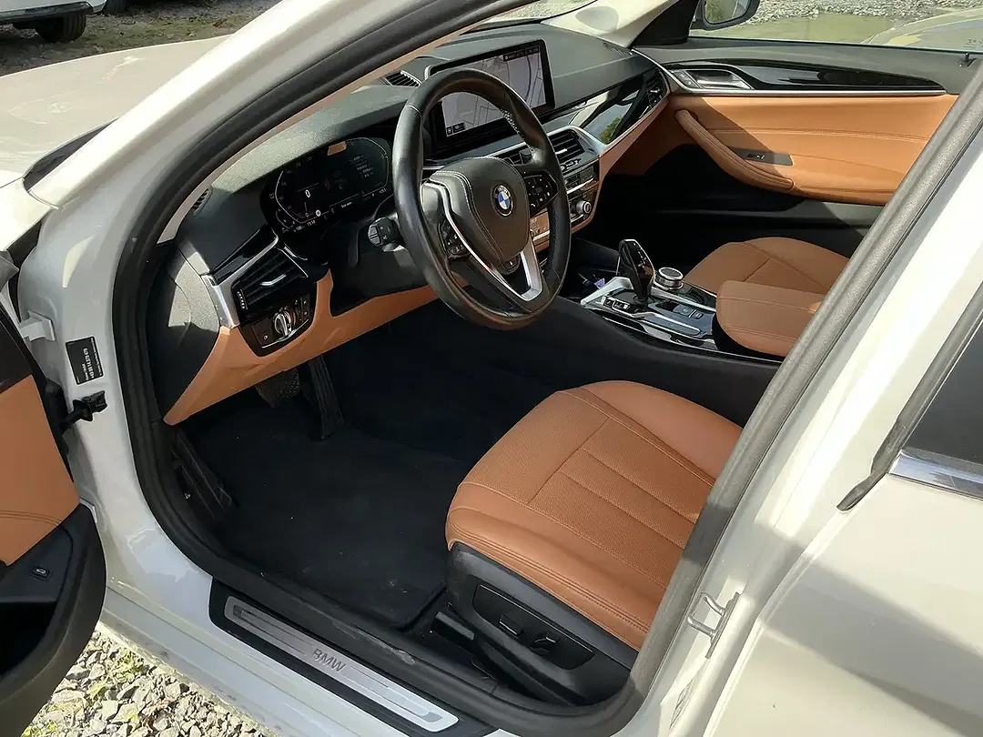 BMW 520 - Thumbnail 4