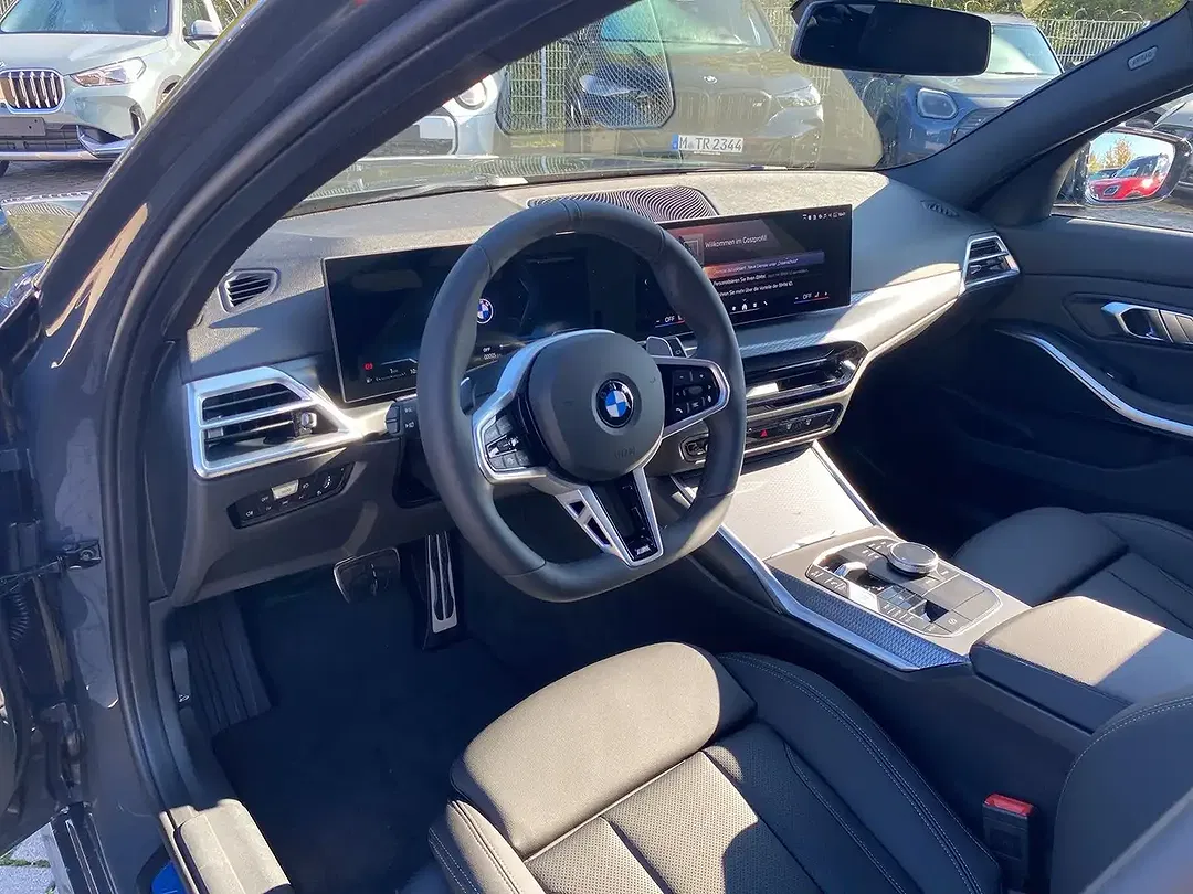 BMW 320 - Thumbnail 8