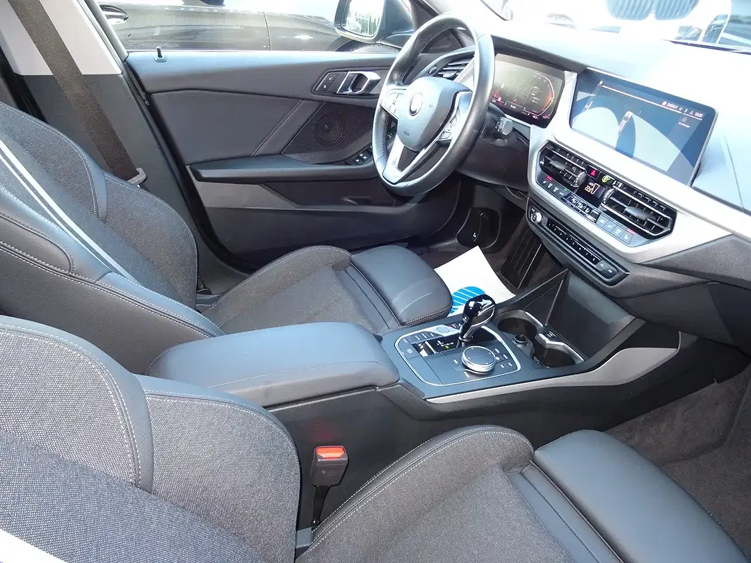 BMW 118 - Thumbnail 8