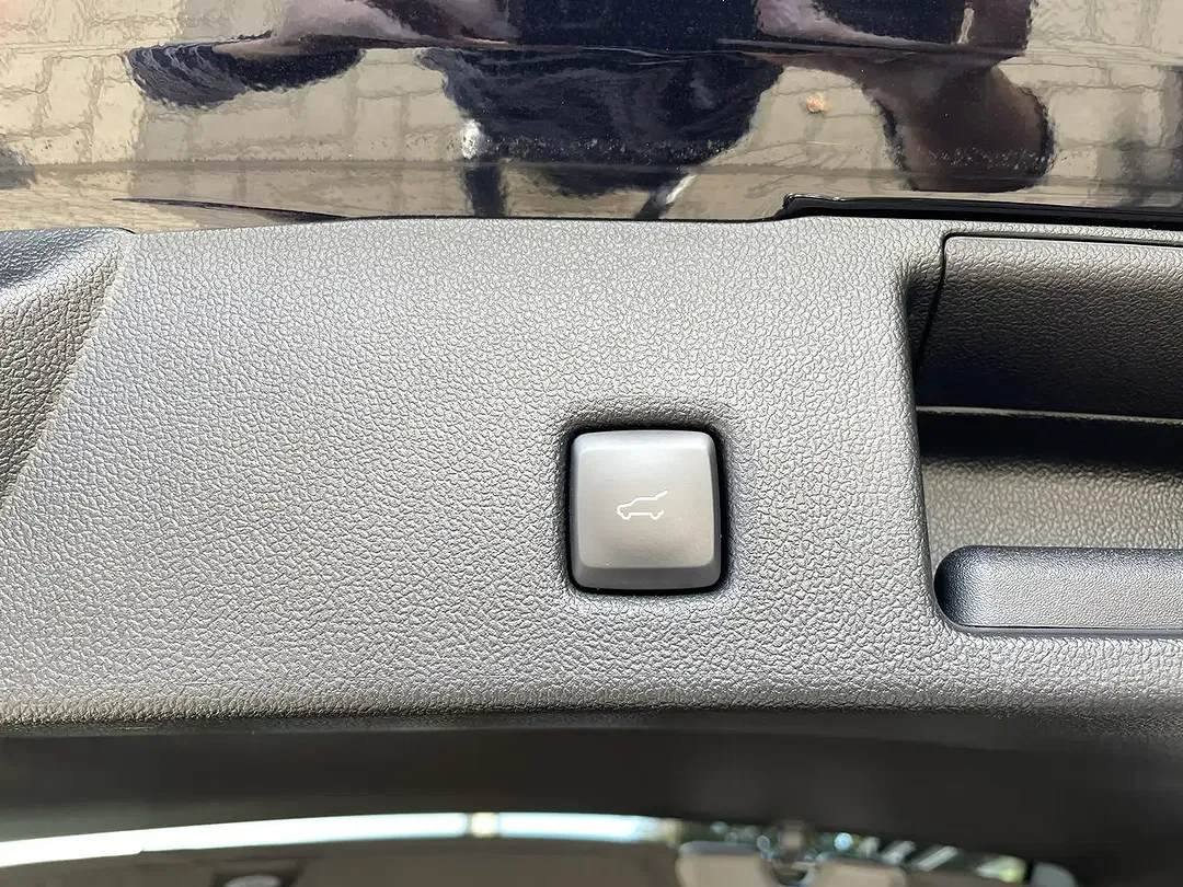 Ford Kuga - Thumbnail 12