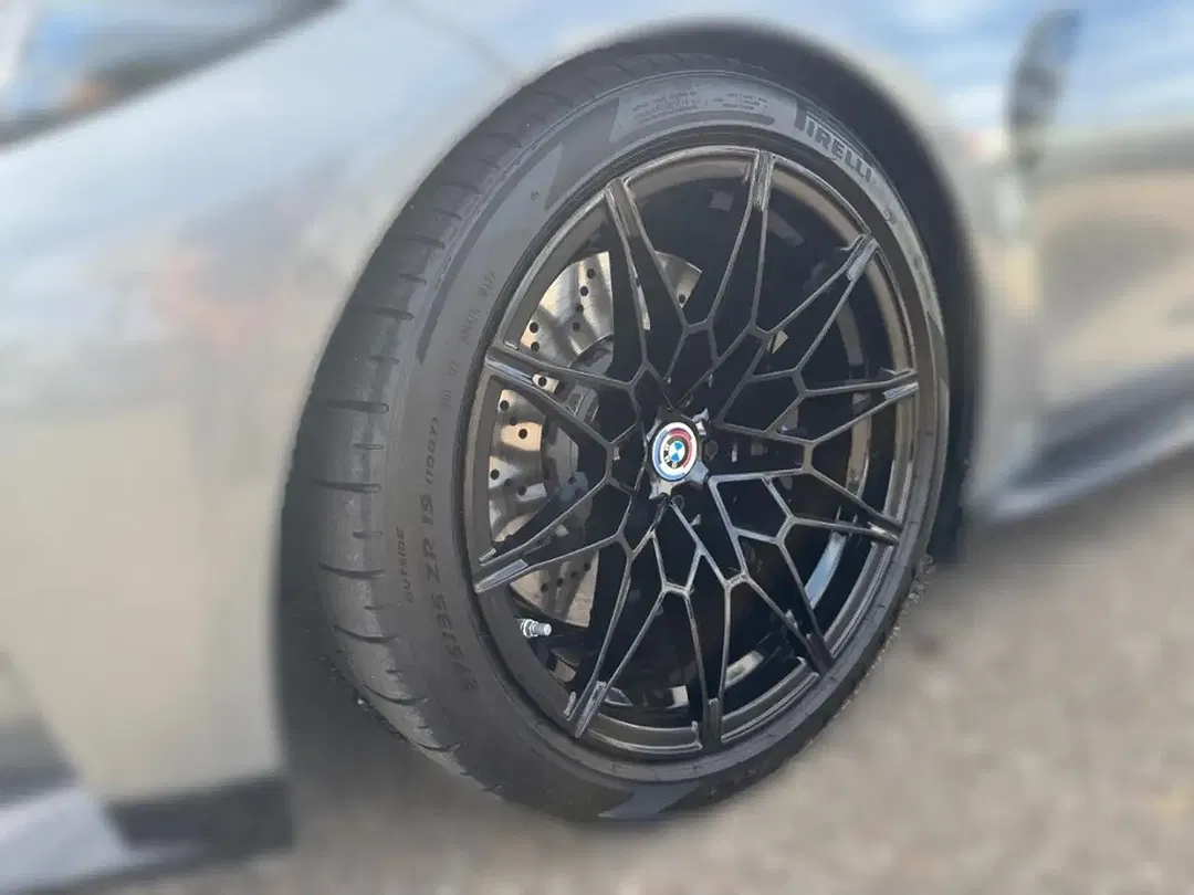 BMW M3 - Thumbnail 13