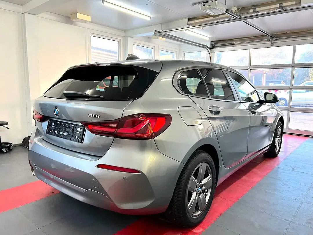 BMW 118 - Thumbnail 2